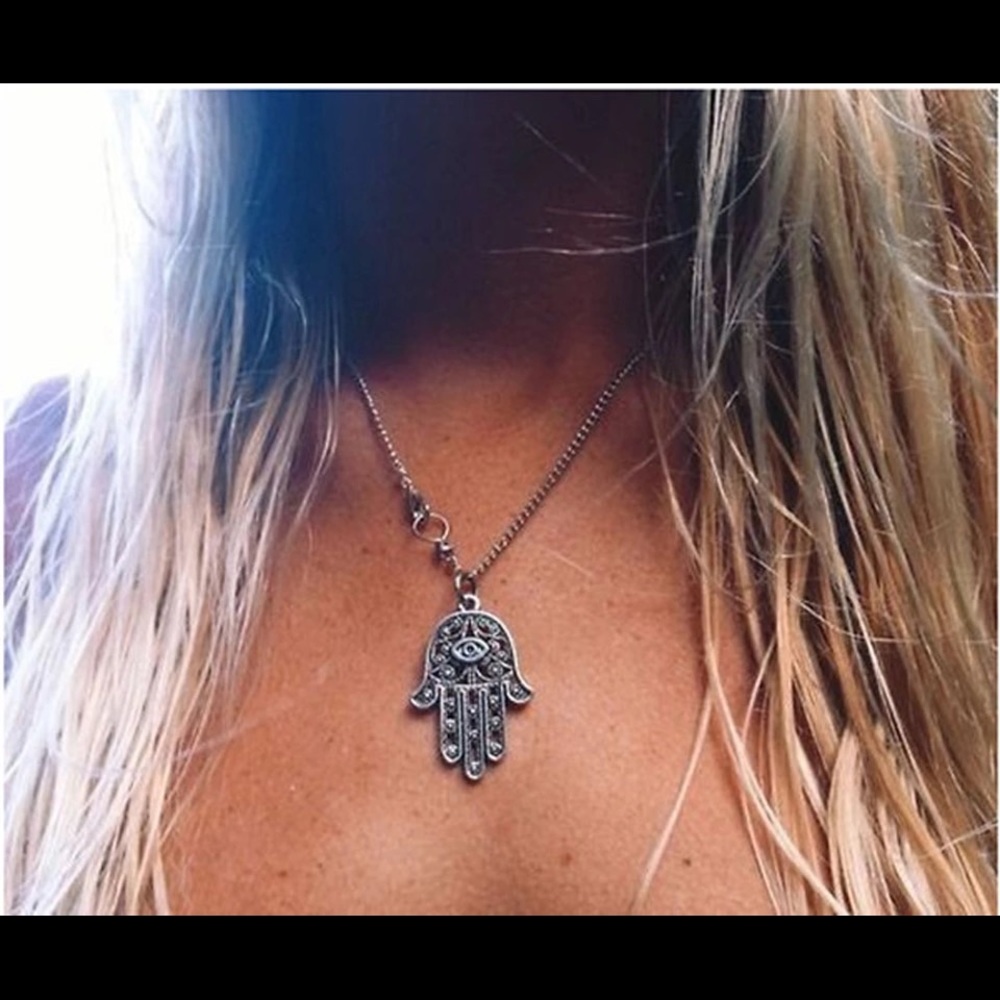 💕 Hamsa Hand Pendant Necklace