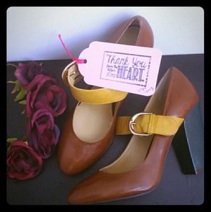 Like New Nine West "Lil" Mary Jane