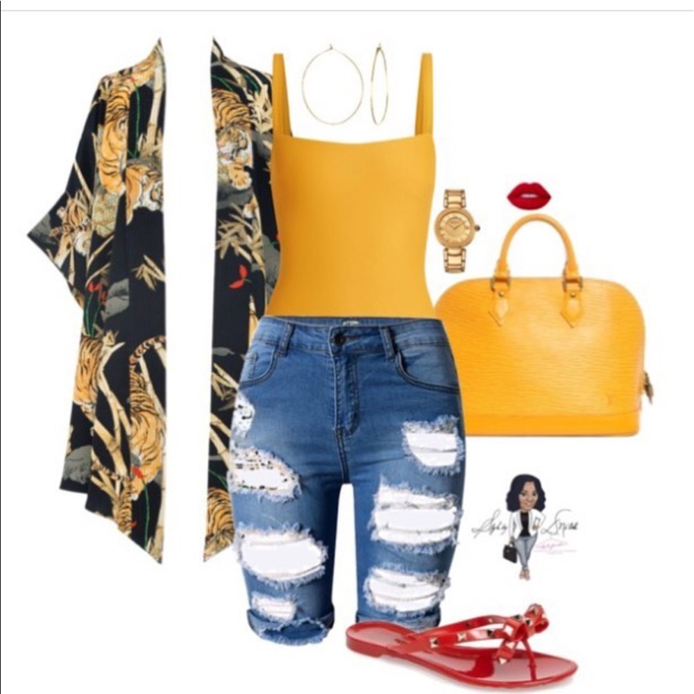 Meet your Posher, Camira