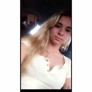 Meet your Posher, Briana