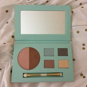 ARBONNE EYESHADOW, BLUSH, AND BRONZER PALETTE