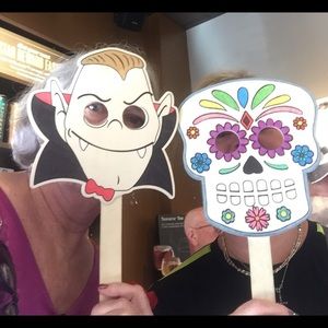 Meet your Posher, Joan