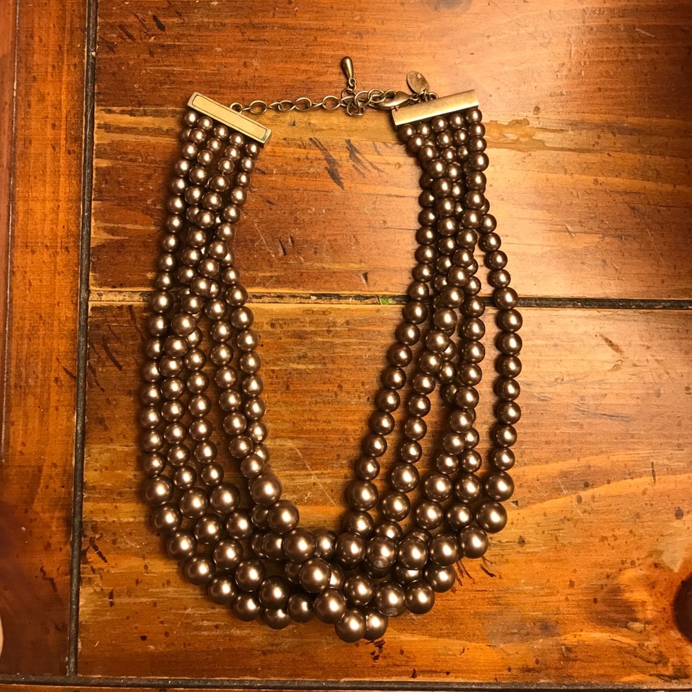Cafe Aui Lait brown pearl necklace. Gold clasp