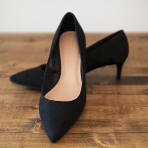NWOT Sueded Mid-Heel Pointed-Toe Pumps