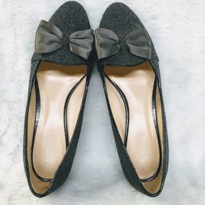Nine West Gray Bow Flats sz 9