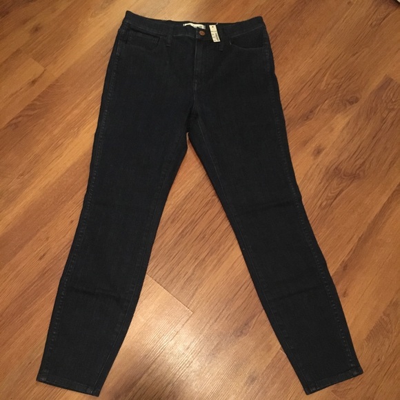 Madewell Denim - Madewell 10" skinnies in Lydia wash NWT, size 30