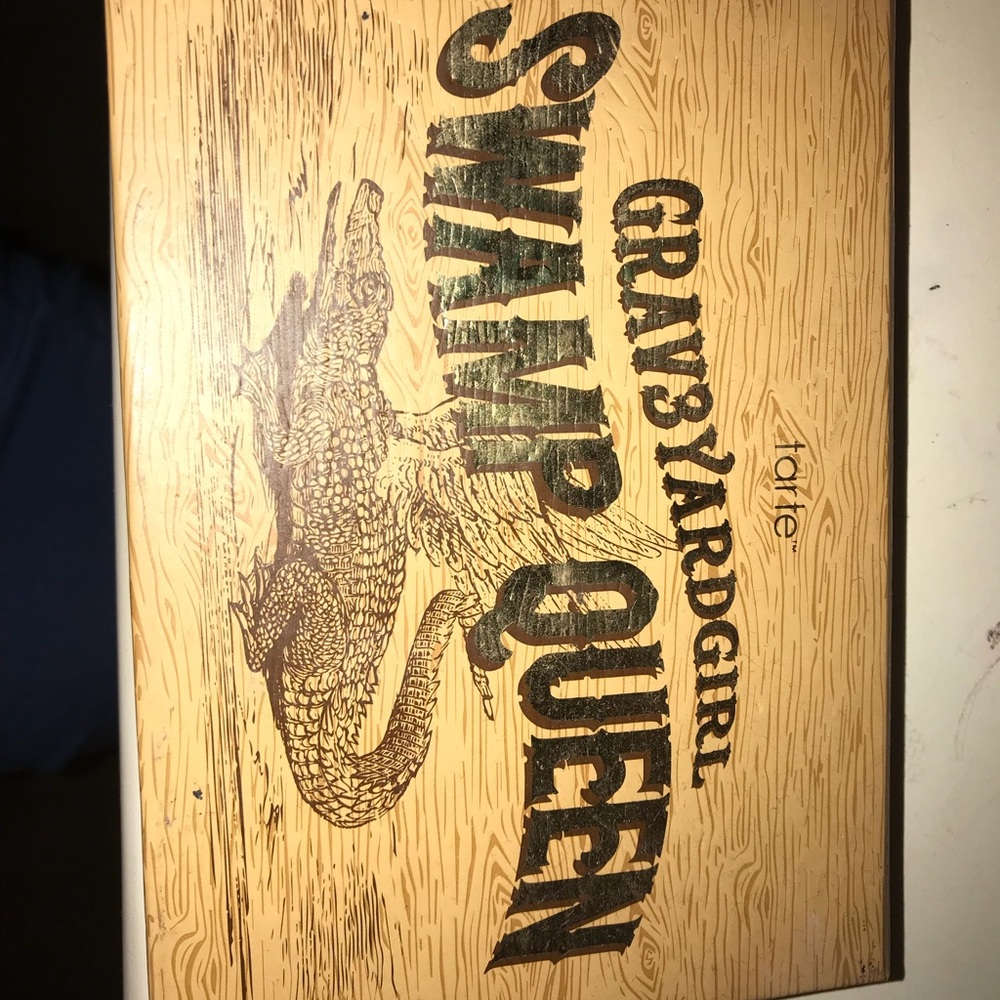 Graveyard girl palette