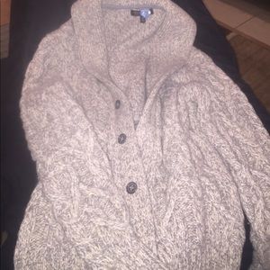 Barely worn Banana Republic sweater! Size medium