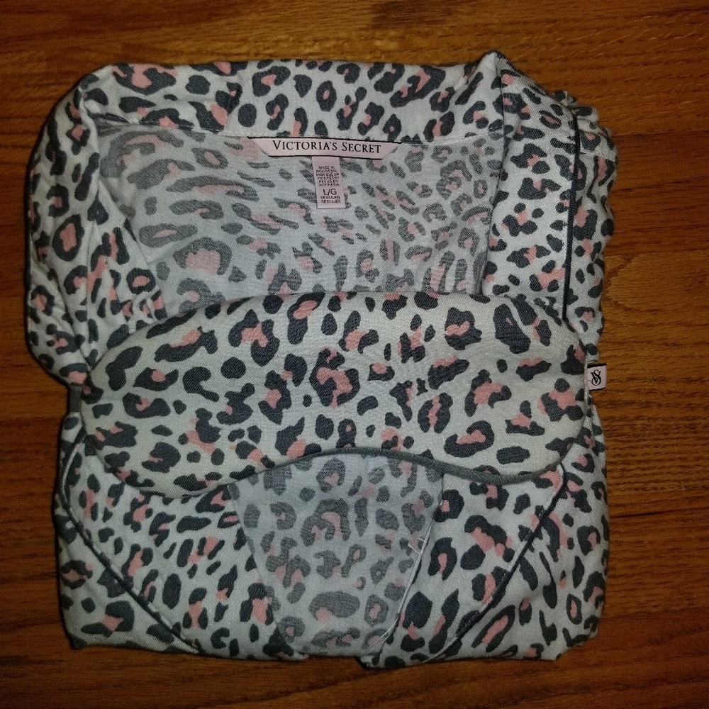 Victoria's Secret Leopard Print Pajama Set