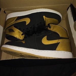 Gold edition Jordan one's size 5.5