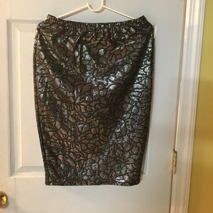 Beautiful METALLIC print midi skirt