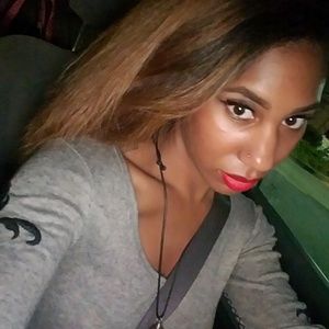 Meet your Posher, Whitney