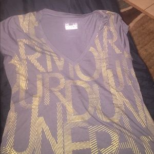 Under Armour v-neck like new!