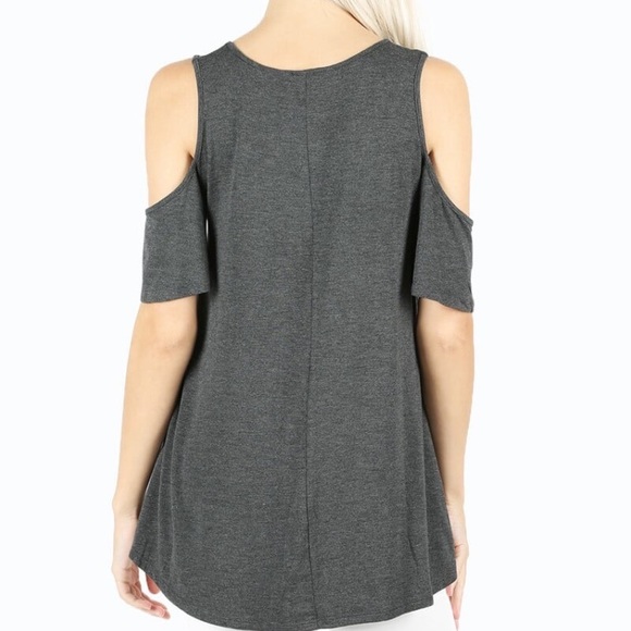 Gorgeous cold shoulder top - Picture 5 of 8