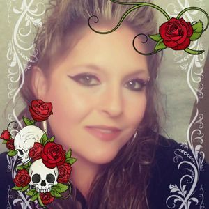 Meet your Posher, Suzanne