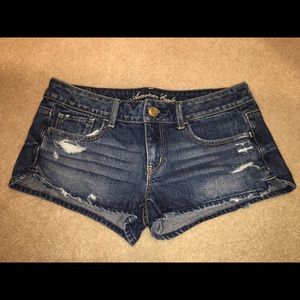 American Eagle low rise shorts size 6