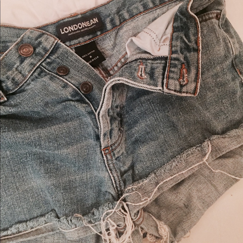 High-Waisted Cuffed Shorts with Fringe