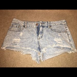 Bullhead Denim Co. low rise shorts - size 7
