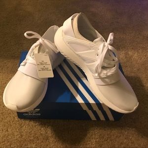 BNWT Adidas Tubular Viral Women's Sneaker