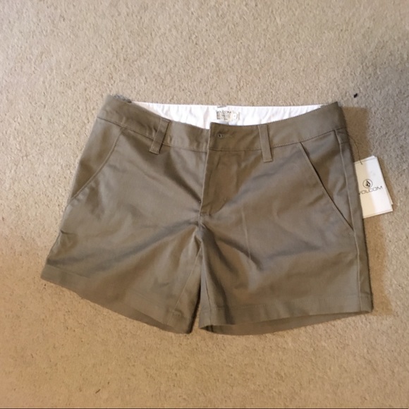 Volcom Pants - Volcom khaki shorts