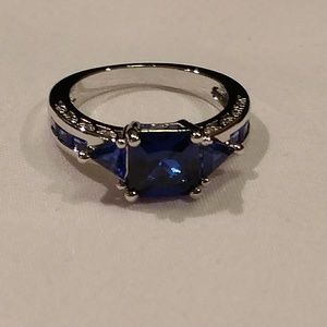 Silver w Sapphire ring