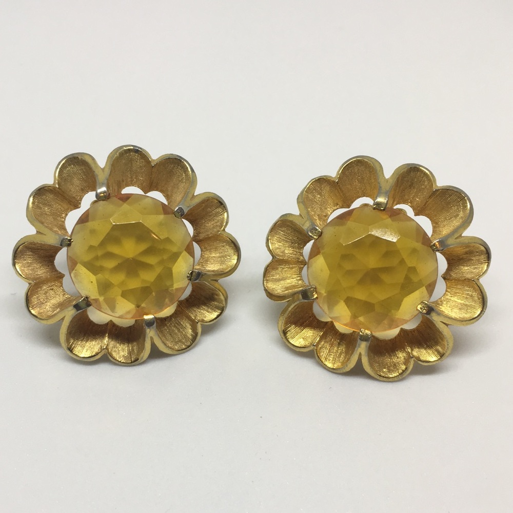 Vintage Judy Lee Fun Hippie Flower ClipOn Earrings