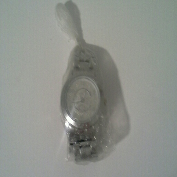 Michael Kors Watch - Picture 4 of 4