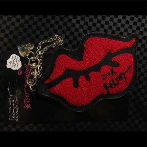 💋Betsey Johnson Lips Retractable ID Case💋