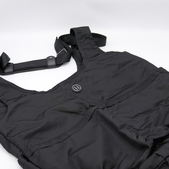 Lululemon extra large tote bag w/ removable strap - Picture 1 of 6