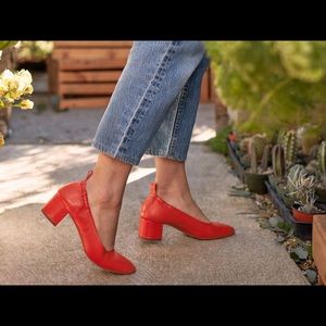Everlane Red Day Heels almost new size 6.5