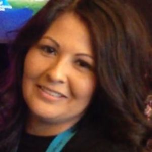 Meet your Posher, Raquel