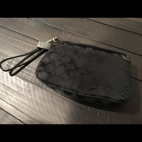 Coach wristlet - Picture 1 of 3