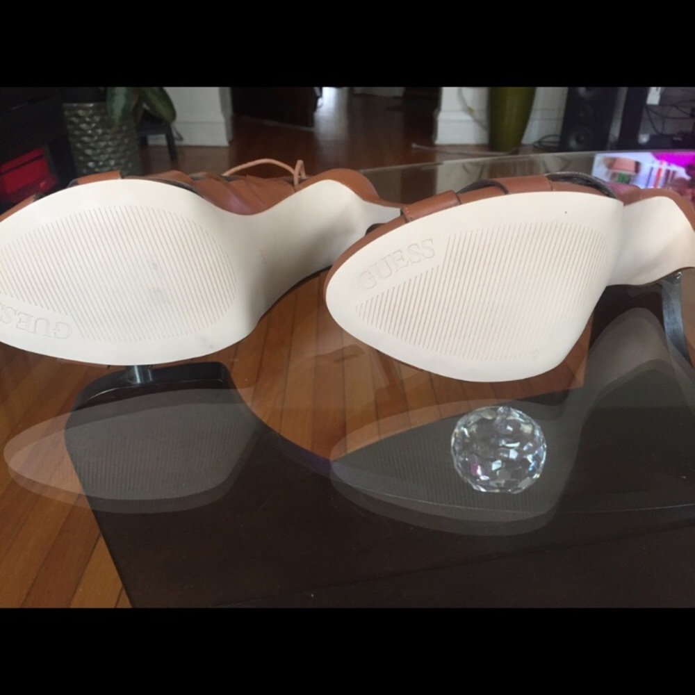 New Guess Heels🎈 - Picture 5 of 5