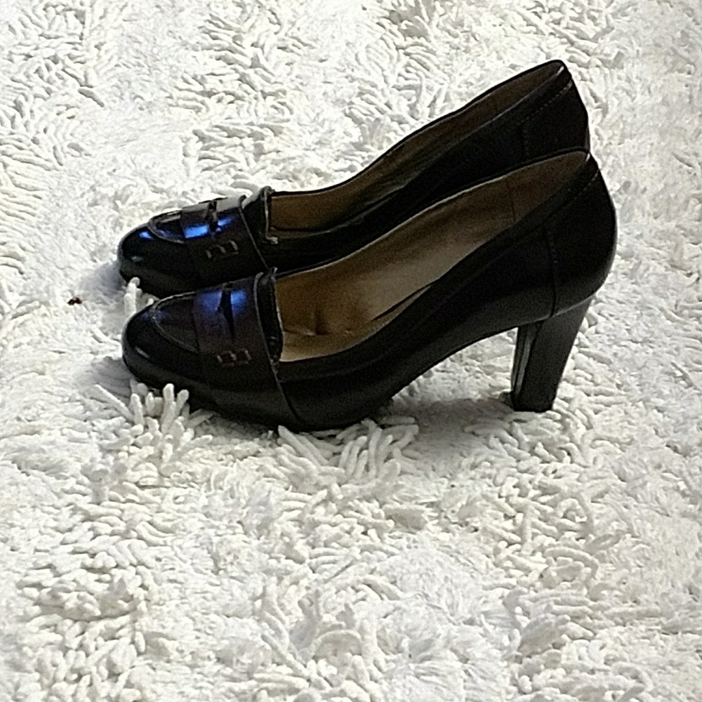 Shoes - Picture 2 of 2
