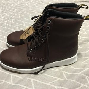 NWOT high top doc martens