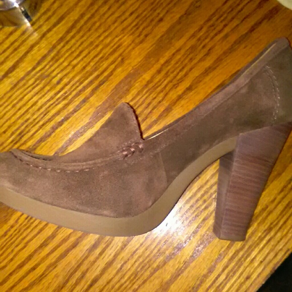 SOLD   SALE! Genuine Michael Kors Platform Loafers - Picture 5 of 6