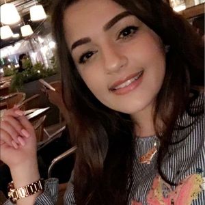 Meet your Posher, Nour