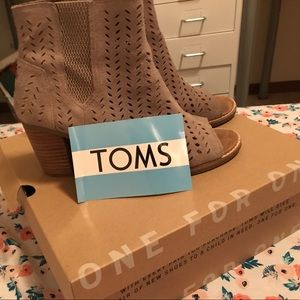 Toms Majorca Peep Toe