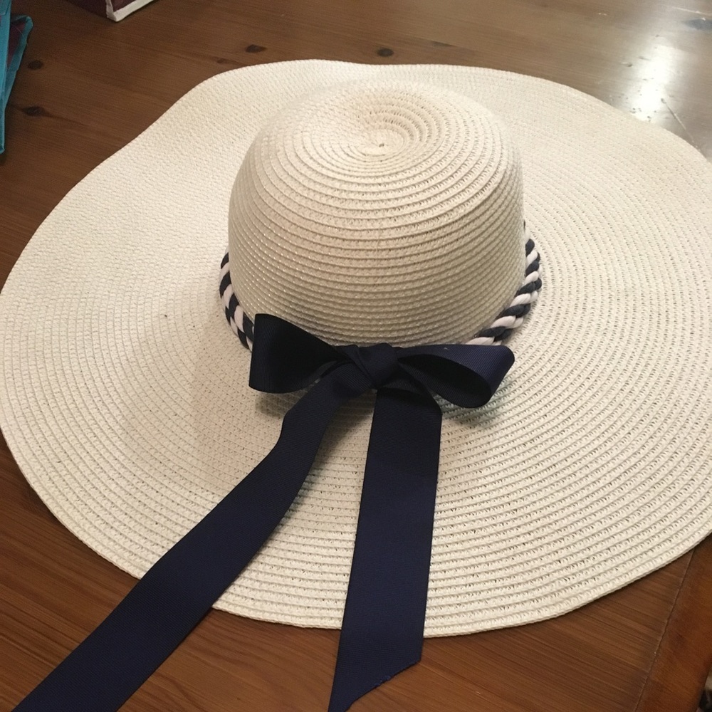Derby hat