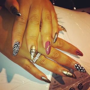 Meet your Posher, Ella