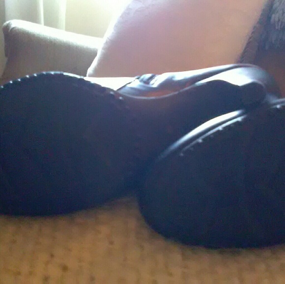 SOLD       SALE! Blondo Boots - Picture 4 of 7