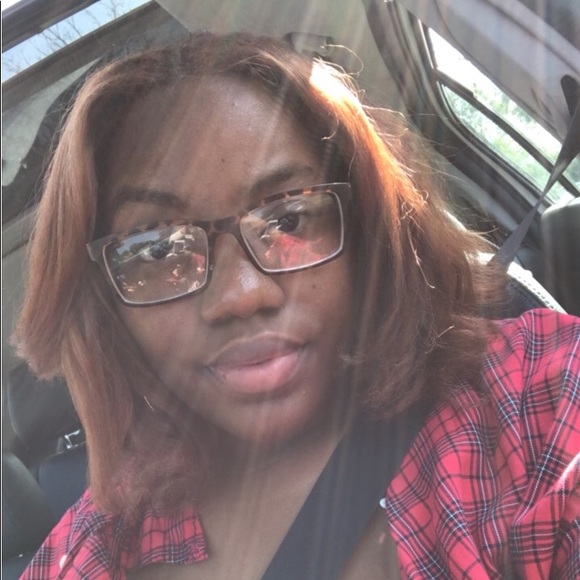 Meet your Posher, Dionne - Picture 4 of 4