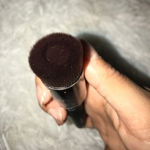 Face Perfecting Brush