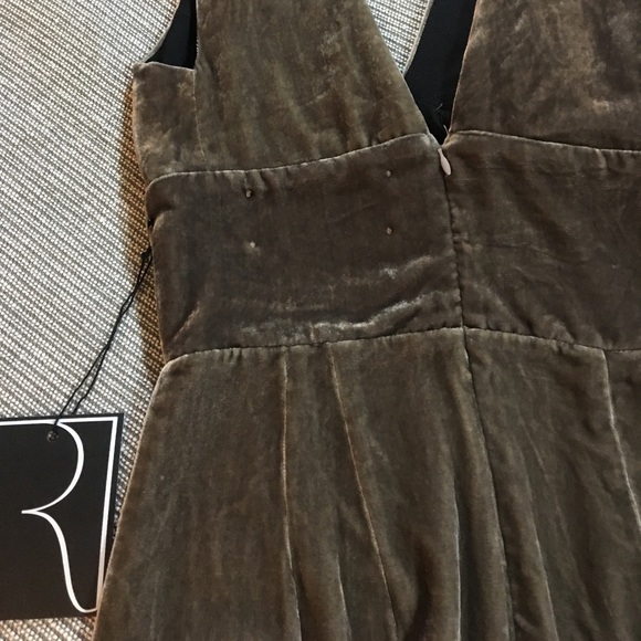 💟SOLD💟 Reformation Velvet Romper - XS - NWT - Picture 6 of 8