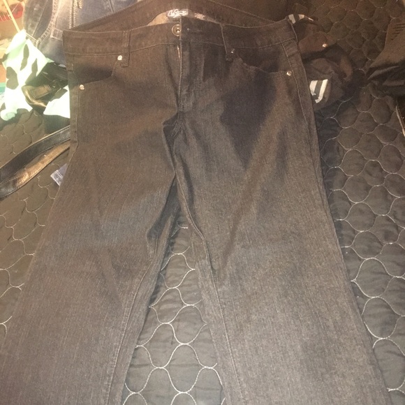 3 size 15 jeans - Picture 3 of 6