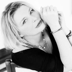 Meet your Posher, Estelle