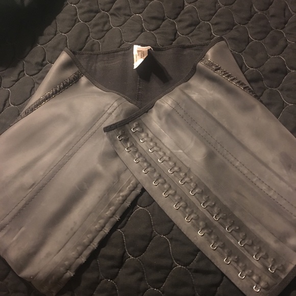 Waist trainer - Picture 2 of 3