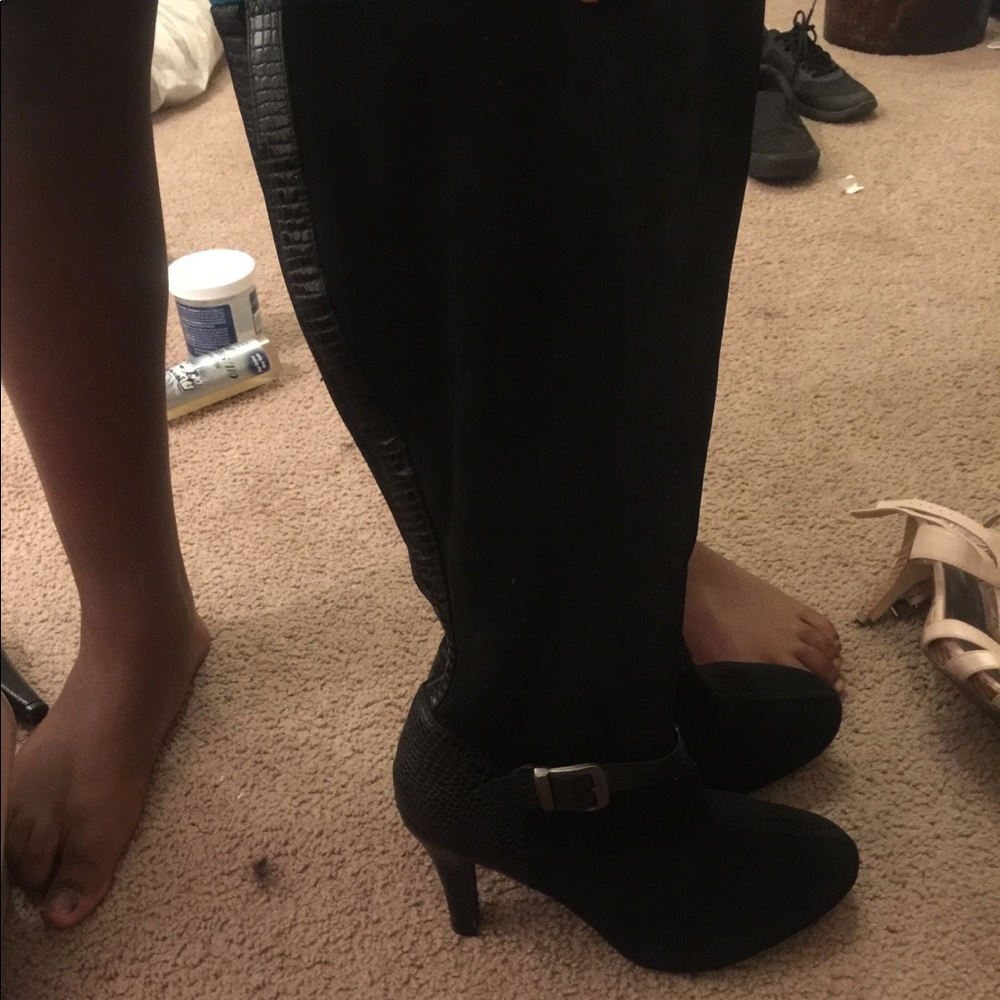 Black Boots