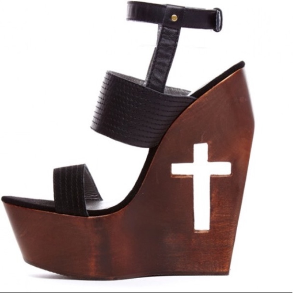 Grey City Wedges