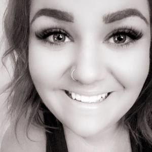 Meet your Posher, Courtney